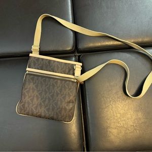 Michael Kors Crossbody